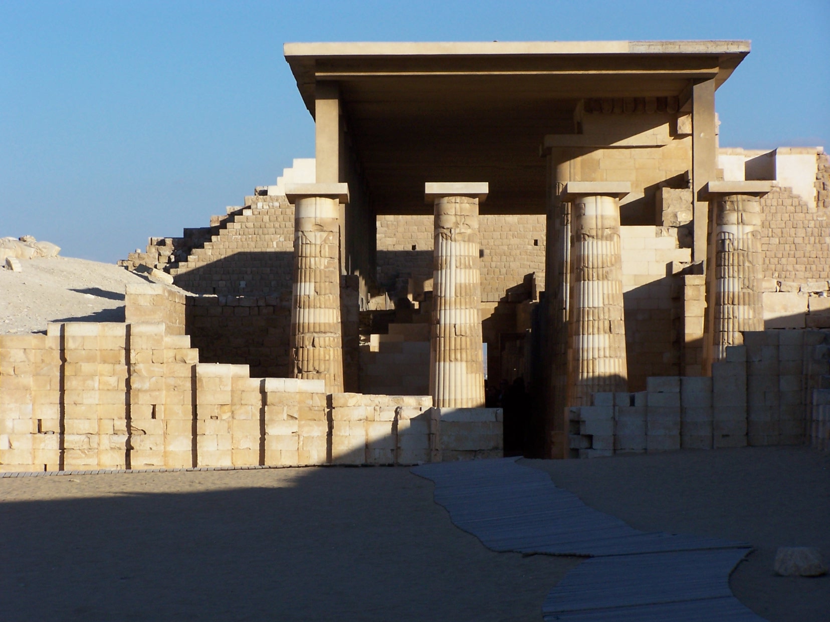 Salle des colonnes du ste de Sakkara.